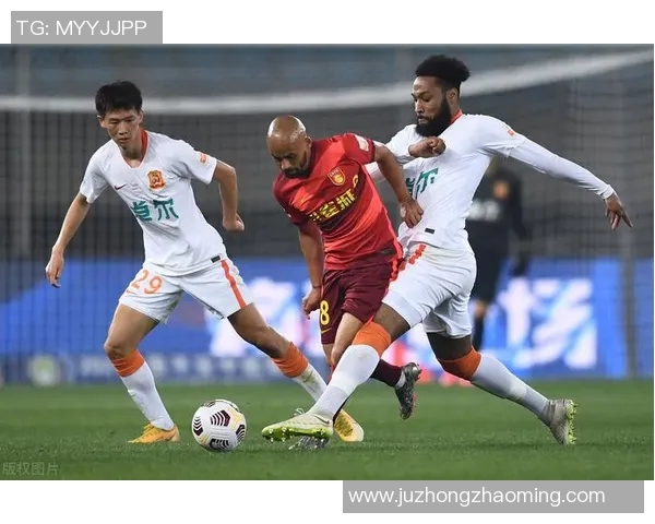 武汉网球队灵活性引发热议球迷与专家各执己见探讨争议背后的真相 武汉网球队灵活性引发热议球迷与专家各执己见探讨争议背后的真相