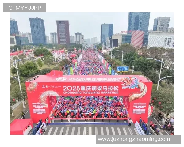 成都城市马拉松点评:极限运动队默契配合展现团队精神与竞技魅力 成都城市马拉松点评:极限运动队默契配合展现团队精神与竞技魅力